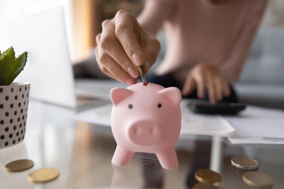 Online bank account options showing where annual percentage yield appears